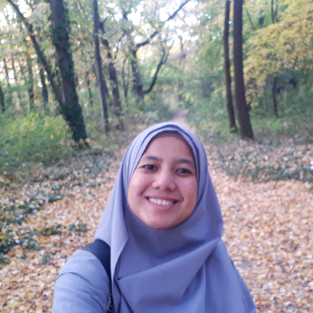 Luthfiyyah Azizah : PhD student, Marine Science